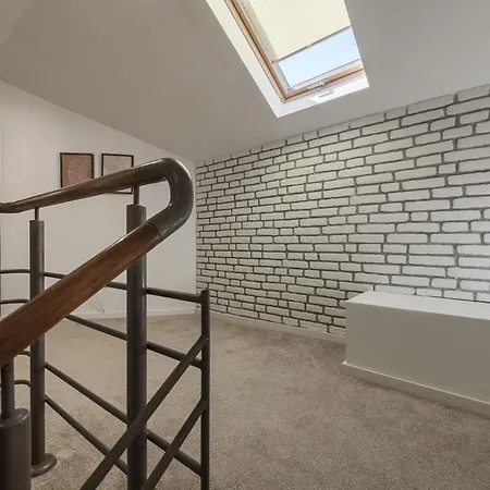 Olive Loft - Two Bedrooms Apartman